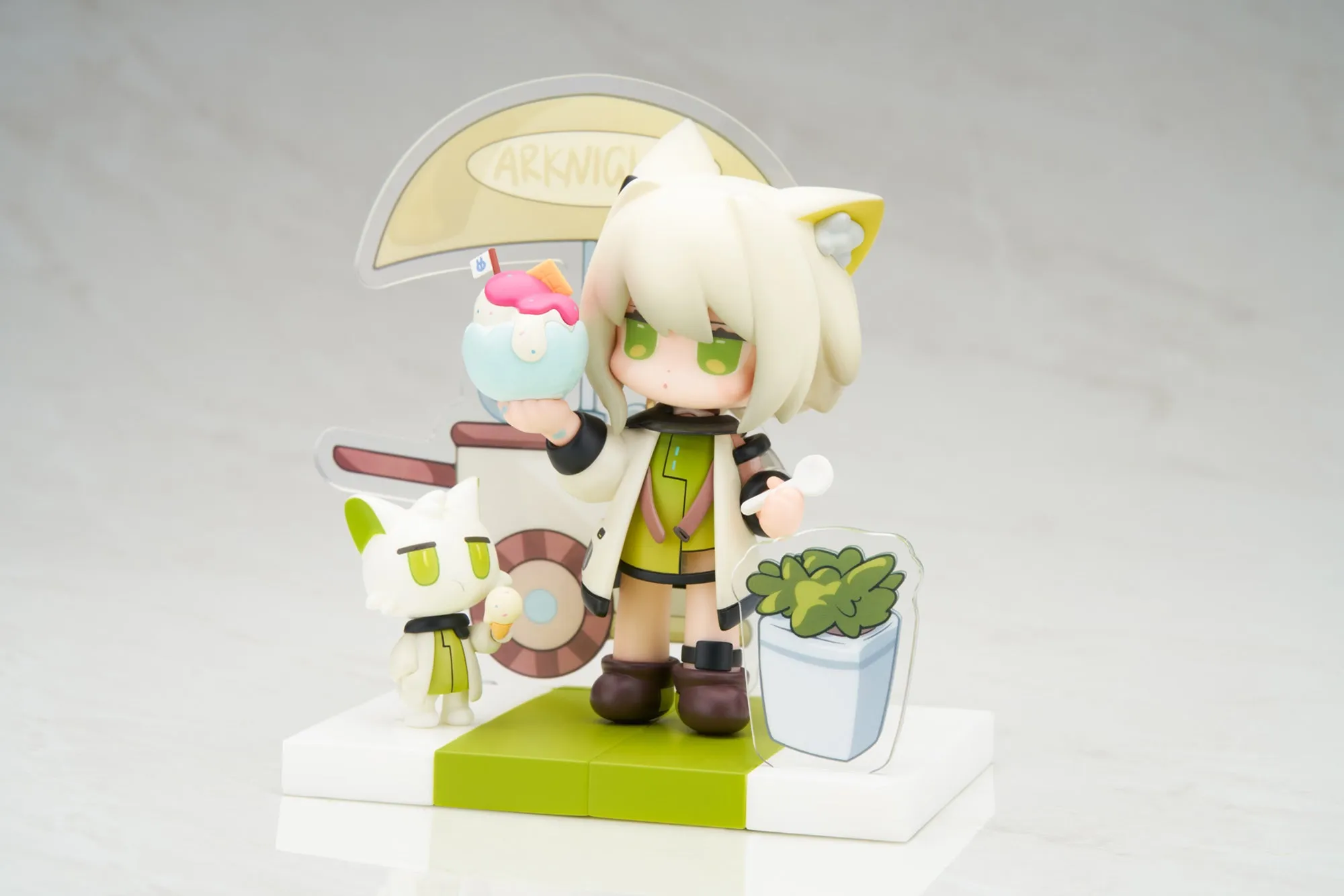 [Pre-order] Arknights - Blaze & Kal'tsit Dessert Time Series Chibi Figure APEX