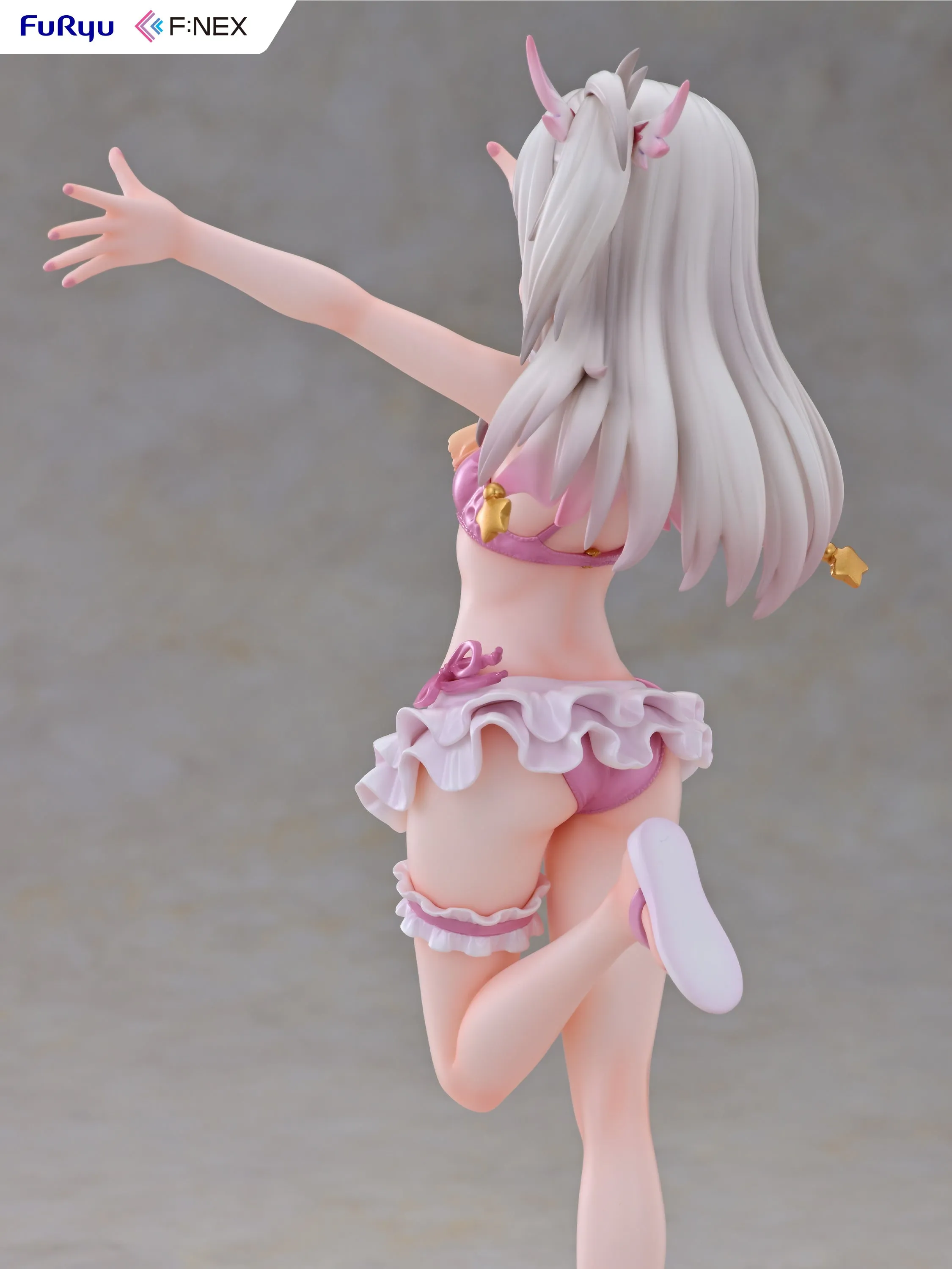 [Pre-order] Fate/kaleid liner PRISMA ILLYA 2wei! - Illyasviel von Einzbern & Miyu Edelfelt (Swimsuit Ver.) 1/7 Scale Figure FURYU Corporation