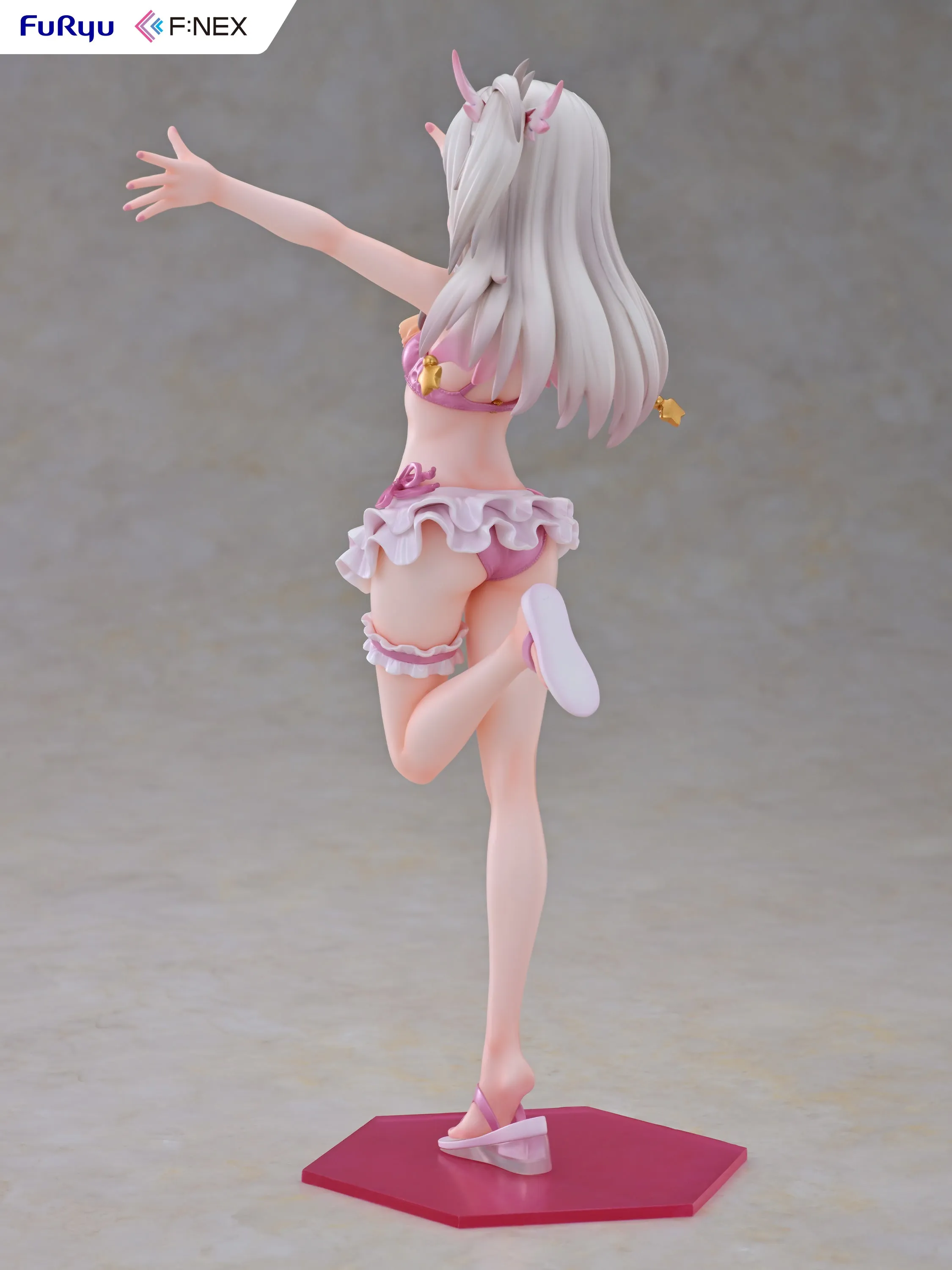 [Pre-order] Fate/kaleid liner PRISMA ILLYA 2wei! - Illyasviel von Einzbern & Miyu Edelfelt (Swimsuit Ver.) 1/7 Scale Figure FURYU Corporation