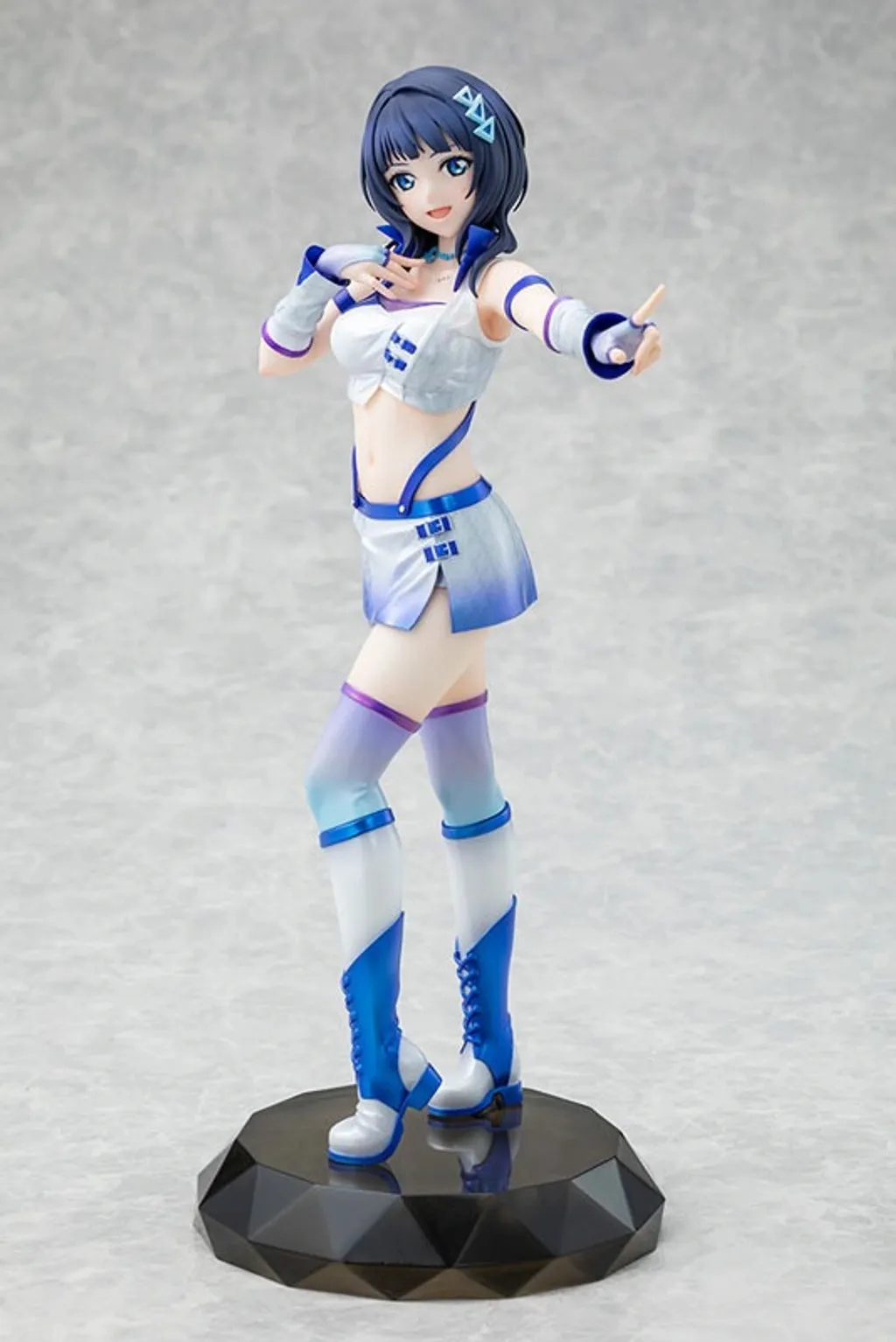 [Pre-order] Love Live! - Karin Asaka & Ai Miyashita (SUPER NOVA Ver.) 1/7 Scale Figure Kadokawa