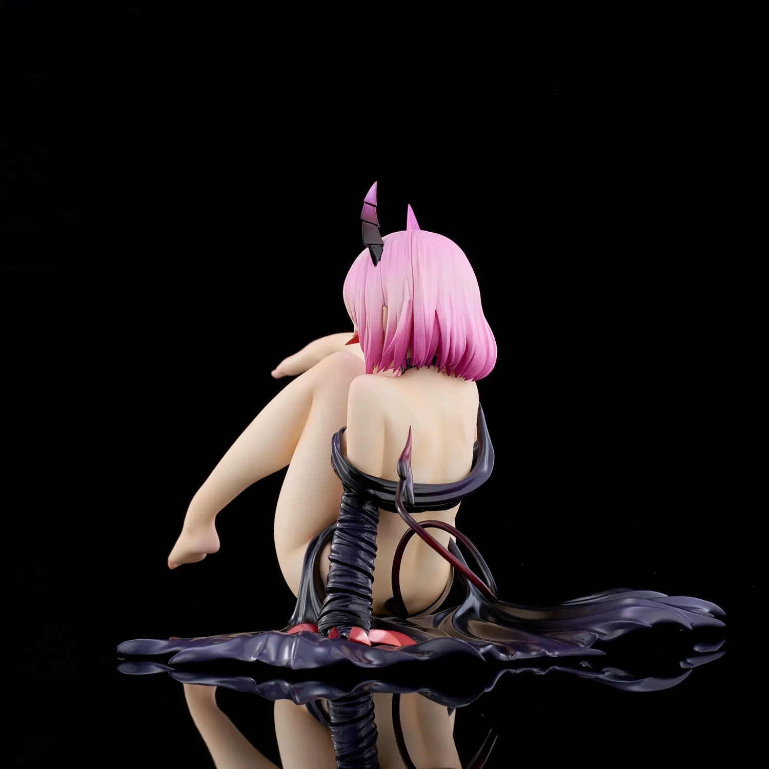 [Pre-order] To Love-Ru Darkness - Momo Belia Deviluke (Darkness Ver.) 1/6 Scale Figure Union Creative