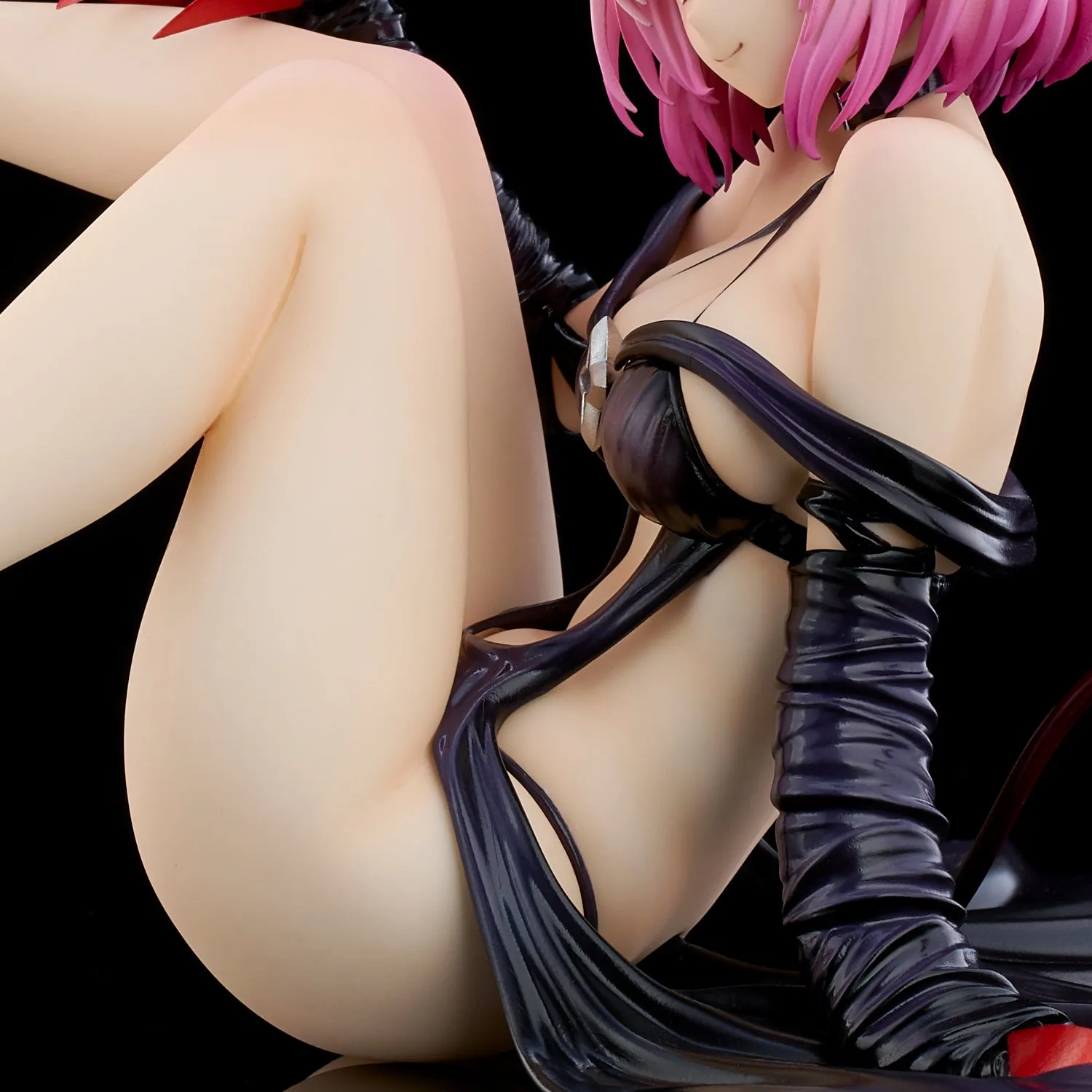 [Pre-order] To Love-Ru Darkness - Momo Belia Deviluke (Darkness Ver.) 1/6 Scale Figure Union Creative
