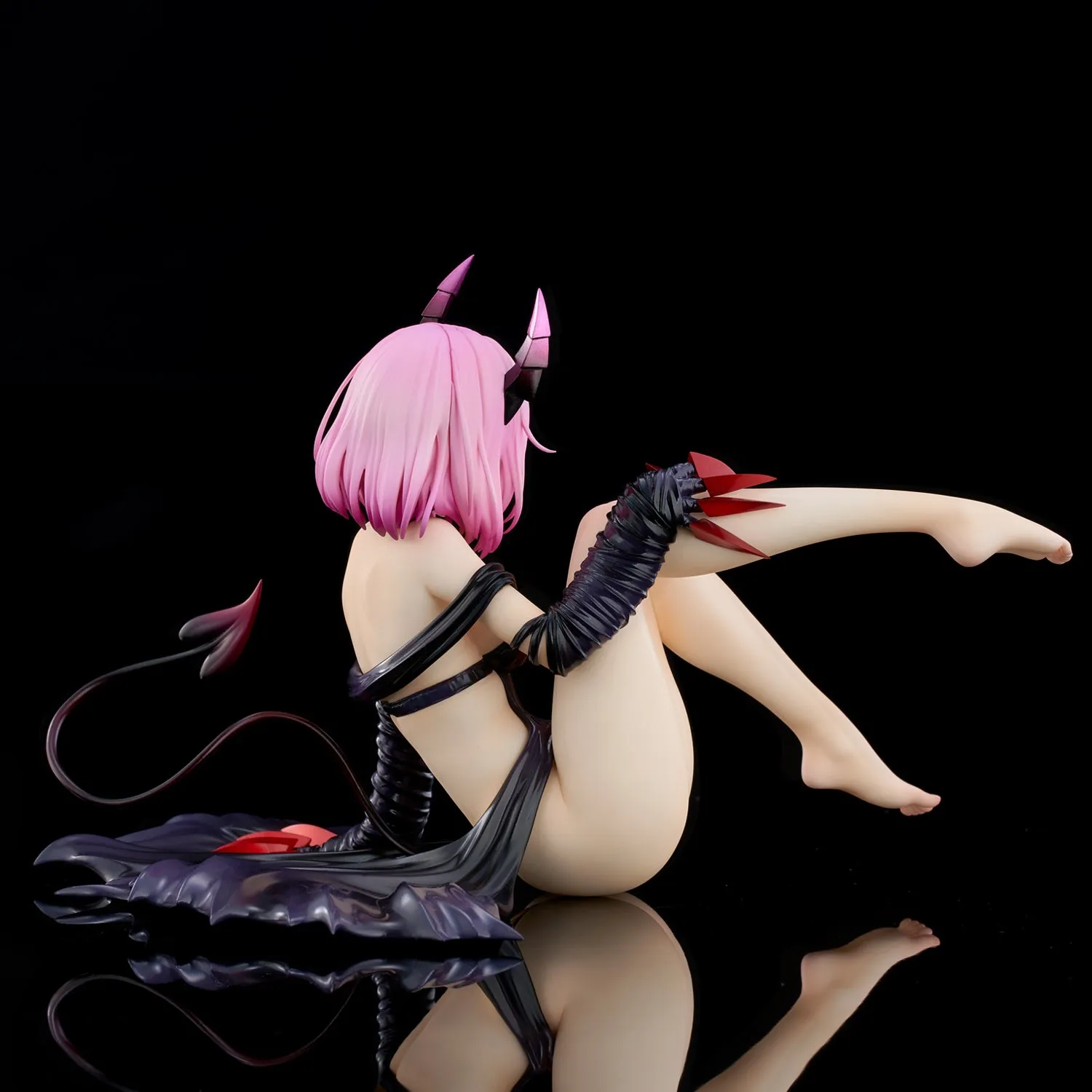 [Pre-order] To Love-Ru Darkness - Momo Belia Deviluke (Darkness Ver.) 1/6 Scale Figure Union Creative