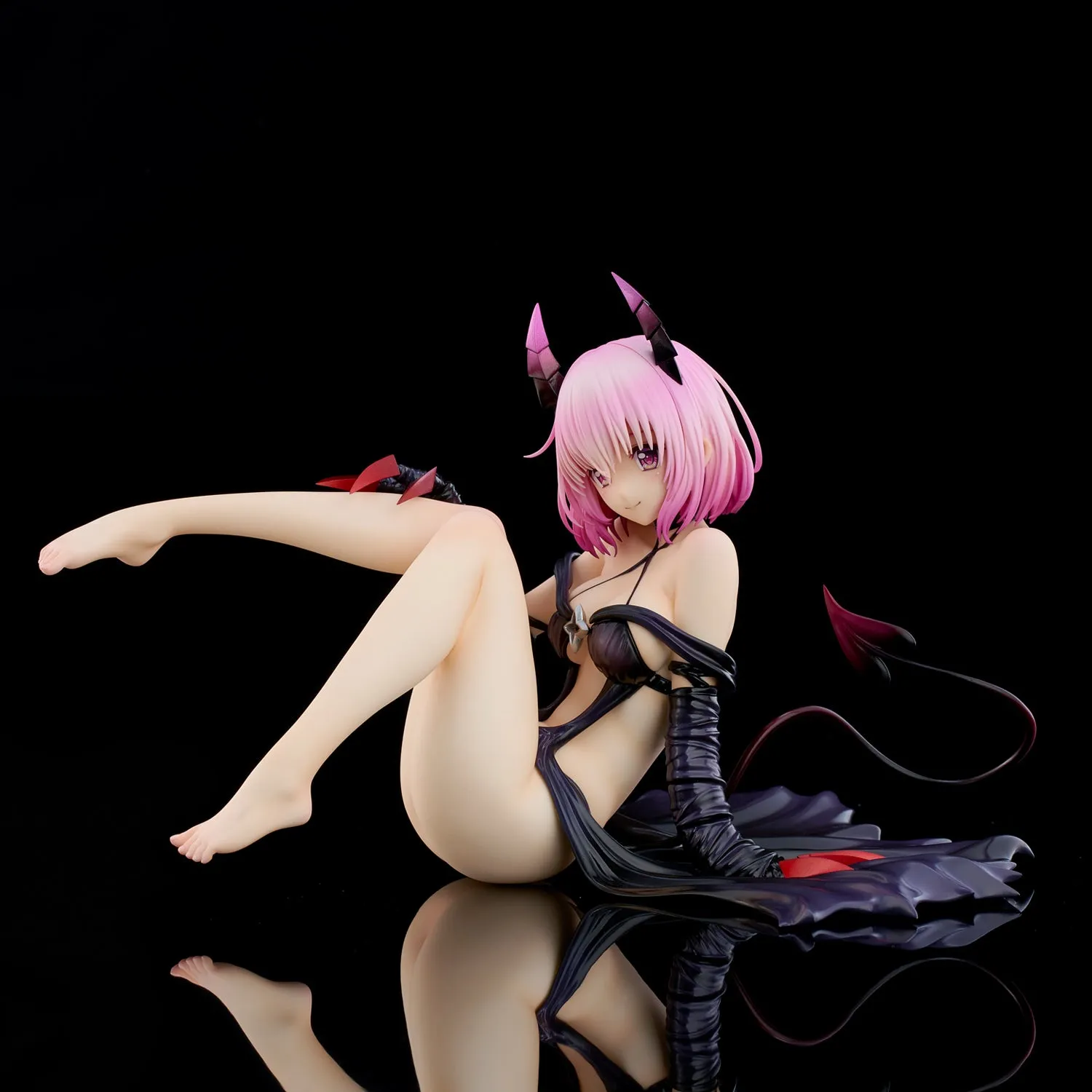 [Pre-order] To Love-Ru Darkness - Momo Belia Deviluke (Darkness Ver.) 1/6 Scale Figure Union Creative